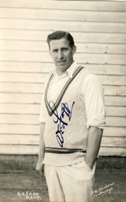 ARTHUR FAGG (KENT) SIGNED CRICKET POSTCARD