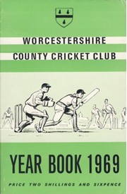 WORCESTERSHIRE COUNTY CRICKET CLUB YEAR BOOK 1969