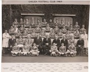CHELSEA FOOTBALL CLUB 1948-49 TEAM PHOTOGRAPH