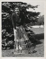 HELEN HICKS 1931 GOLF PHOTOGRAPH
