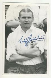 CLIFF BASTIN (ARSENAL & ENGLAND) SIGNED PHOTOGRAPH