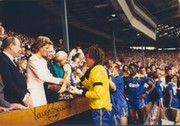 DAVE BEASANT (WIMBLEDON FC) 1988 SIGNED PHOTOGRAPH