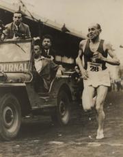 EMIL ZATOPEK 1954 (WINNING CROSS-COUNTRY RACE, PARIS) ATHLETICS PHOTOGRAPH