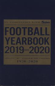FOOTBALL YEARBOOK 2019-2020 (HARDBACK)