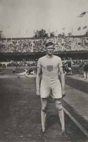 ALBERT GUTTERSON (USA) 1912 OLYMPICS POSTCARD - LONG JUMP GOLD MEDALLIST
