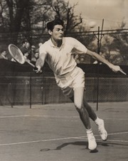 GORDON FORBES 1950S TENNIS PHOTOGRAPH