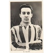 RONNIE ALLEN (WEST BROMWICH ALBION & ENGLAND) C1955 FOOTBALL POSTCARD