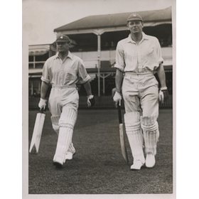 ASHDOWN & FAIRSERVICE (KENT) 1933 CRICKET PHOTOGRAPH
