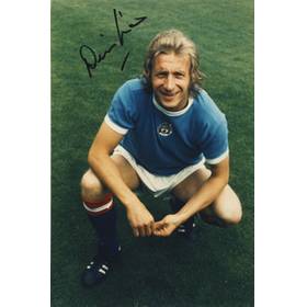 DENIS LAW SIGNED PHOTOGRAPH 