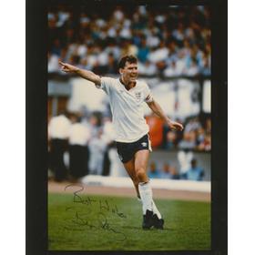 BRYAN ROBSON (ENGLAND) SIGNED PHOTOGRAPH