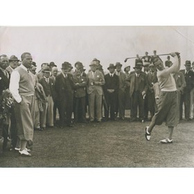 HENRY COTTON AT THE MID-SURREY GOLF COURSE 1935 PRESS PHOTOGRAPH