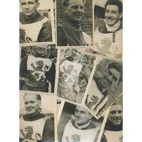 WEMBLEY LIONS 1949 SPEEDWAY PHOTOGRAPHS (18 IN TOTAL)