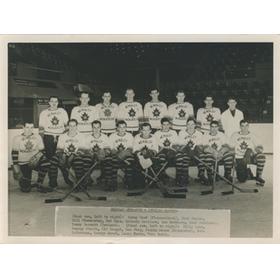 WEMBLEY MONARCHS ICE HOCKEY TEAM 1949-50 PHOTOGRAPH