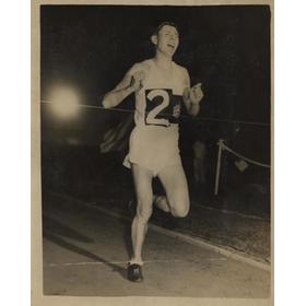 KEN NORRIS 1954 (LONDON V MOSCOW) ATHLETICS PHOTOGRAPH