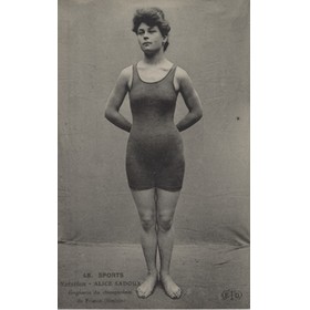 ALICE SADOUX (FRENCH SWIMMER) POSTCARD