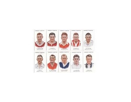 FOOTBALLERS (SMALL TITLES) 1934 (CARRERAS) CIGARETTE CARDS