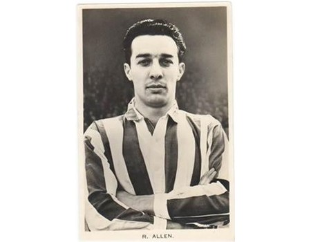 RONNIE ALLEN (WEST BROMWICH ALBION & ENGLAND) C1955 FOOTBALL POSTCARD