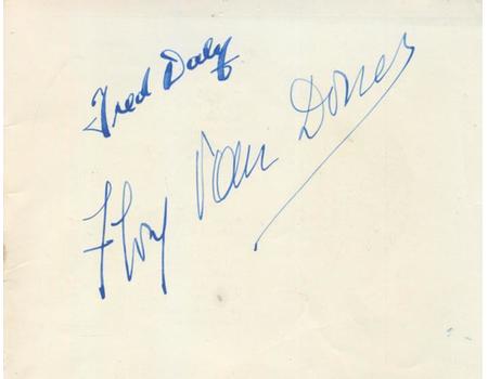 NEWS OF THE WORLD PROFESSIONAL MATCH-PLAY CHAMPIONSHIP 1947 GOLF PROGRAMME - SIGNED BY TWO FINALISTS