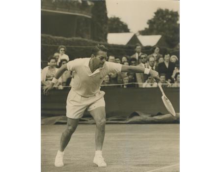 JAROSLAV DROBNY 1955 (WIMBLEDON) TENNIS PHOTOGRAPH