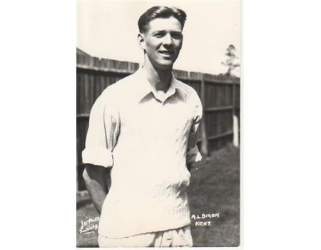 ALAN DIXON (KENT) CRICKET POSTCARD