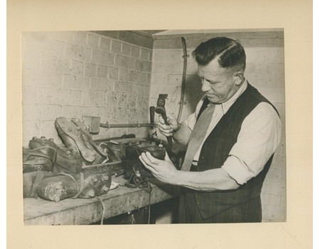 ARSENAL 1951 LEATHER PHOTOGRAPH ALBUM - PRESENTED TO CLUB DIRECTOR COMMANDER A.F. BONE