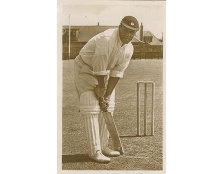 ALMA "CHAMP" HUNT (BERMUDA & SCOTLAND) SIGNED CRICKET POSTCARD