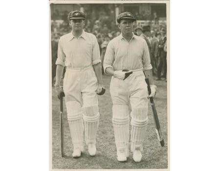 BILL WOODFULL & BILL PONSFORD (AUSTRALIA) 1934 CRICKET PHOTOGRAPH