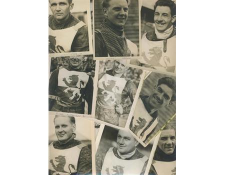 WEMBLEY LIONS 1949 SPEEDWAY PHOTOGRAPHS (18 IN TOTAL)