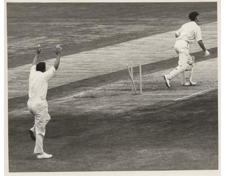 ENGLAND V AUSTRALIA 1964 (5TH TEST) CRICKET PHOTOGRAPH - TRUEMAN
