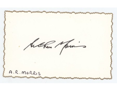 ARTHUR MORRIS (AUSTRALIA) CRICKET AUTOGRAPH