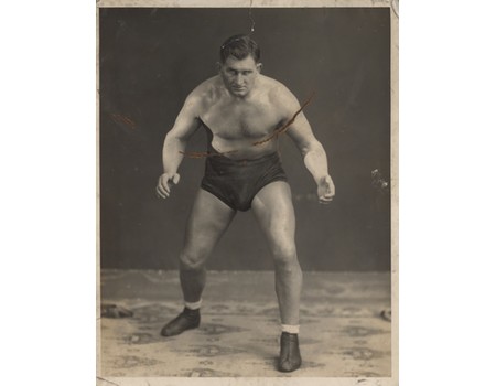 EARL MCCREADY (CANADA) WRESTLING PHOTOGRAPH